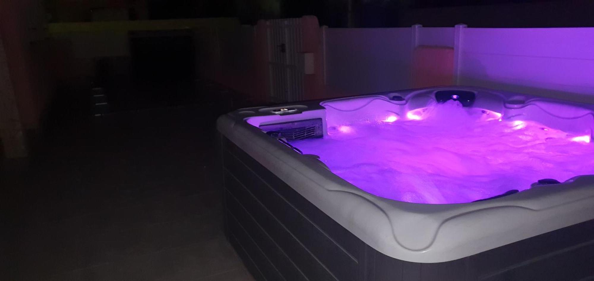 Villa H2O - Jacuzzi & Piscine Chauffee Le Barcares Exterior photo